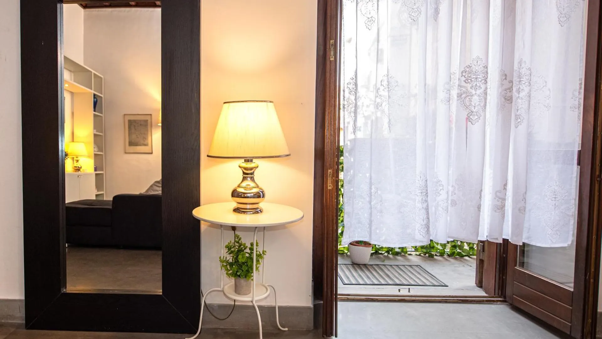 Apartment Domitia Home Spagna Rome Italy