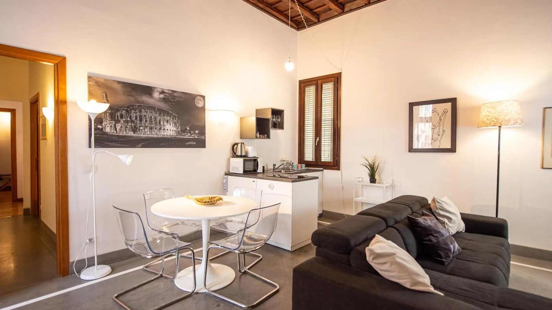 Apartment Domitia Home Spagna Rome Italy